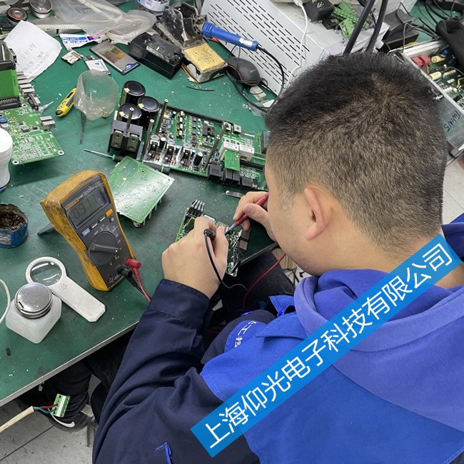 manroland_m·峣ҊϷ